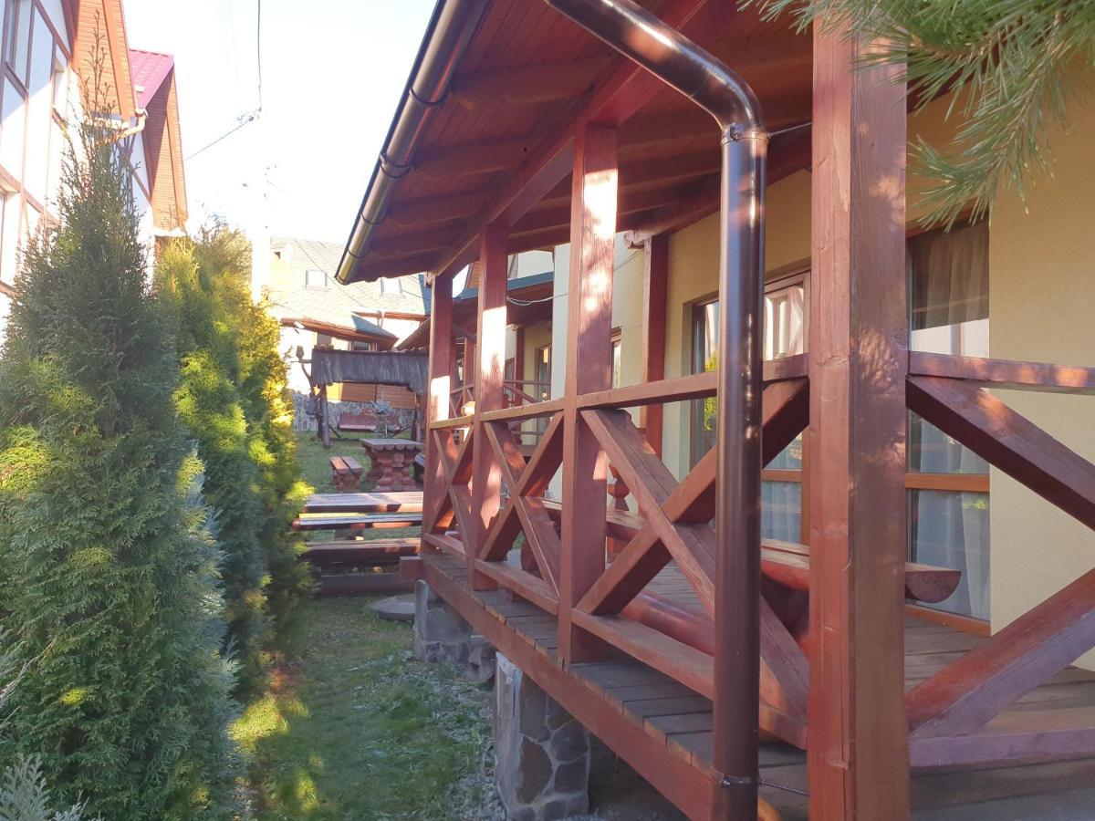Chalet 888 Cottages Palyanytsya Exterior photo