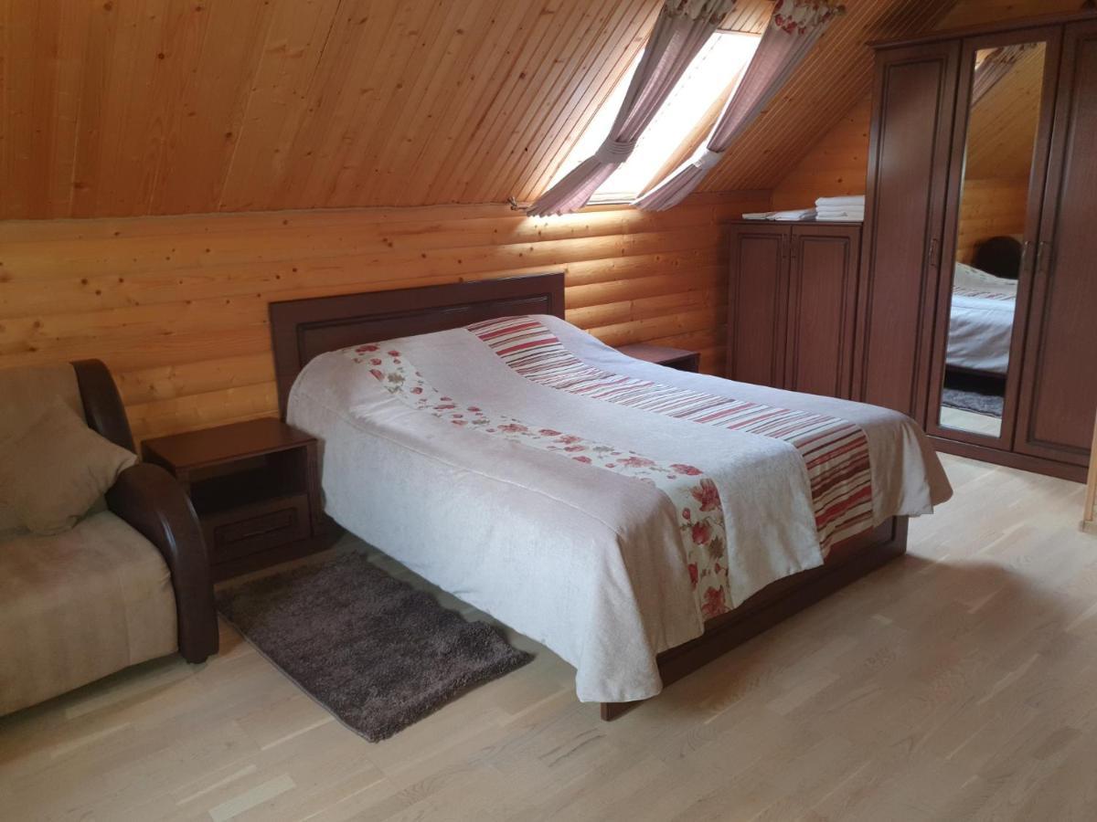 Chalet 888 Cottages Palyanytsya Exterior photo