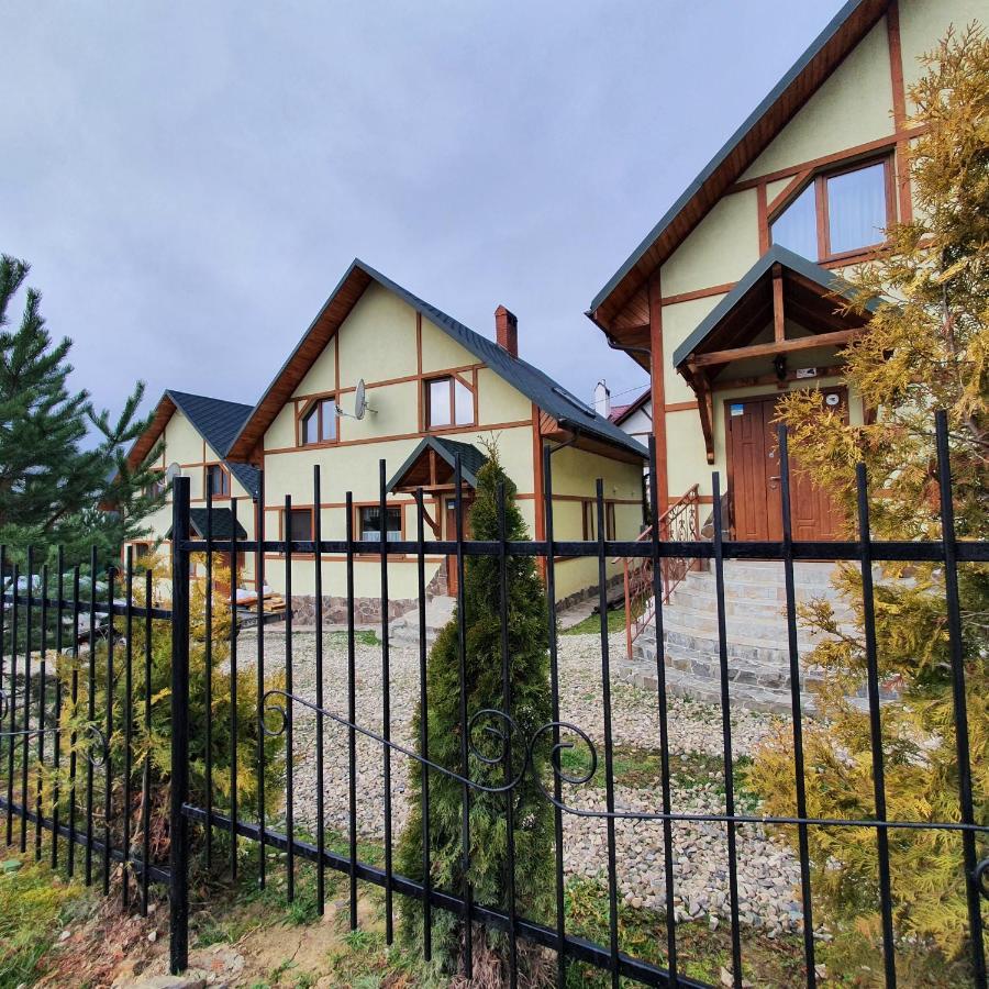 Chalet 888 Cottages Palyanytsya Exterior photo