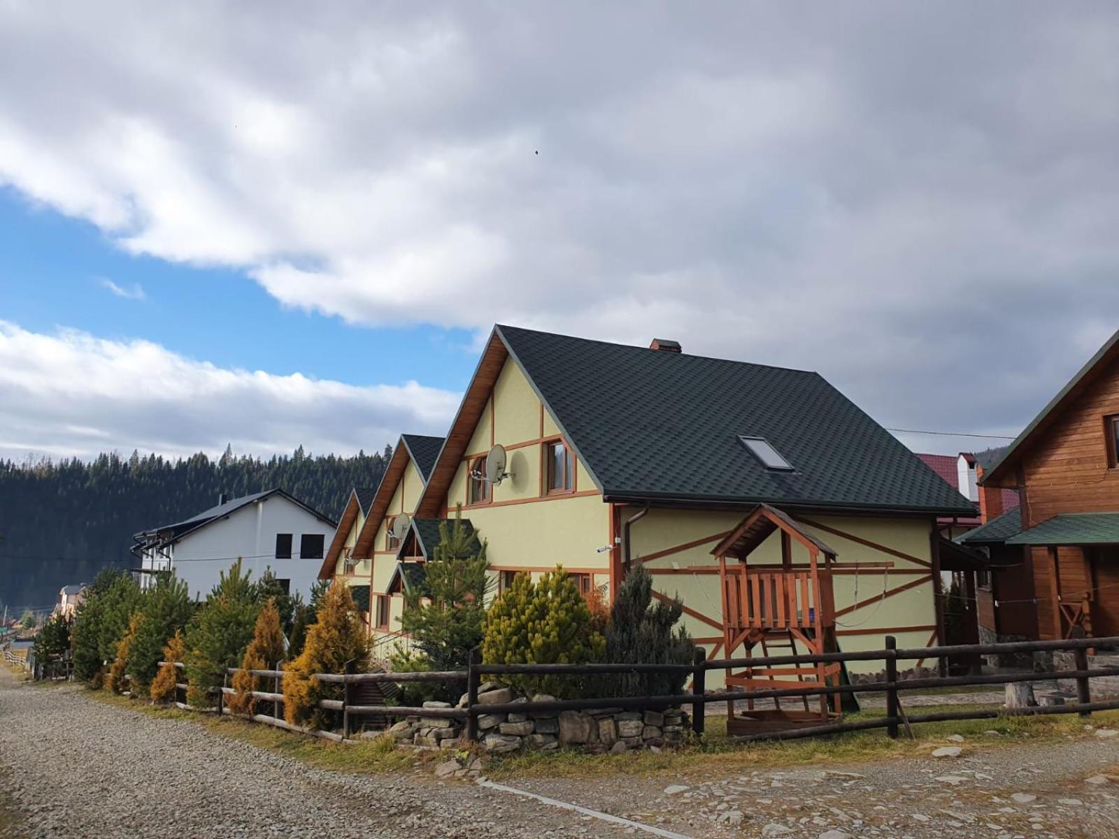 Chalet 888 Cottages Palyanytsya Exterior photo